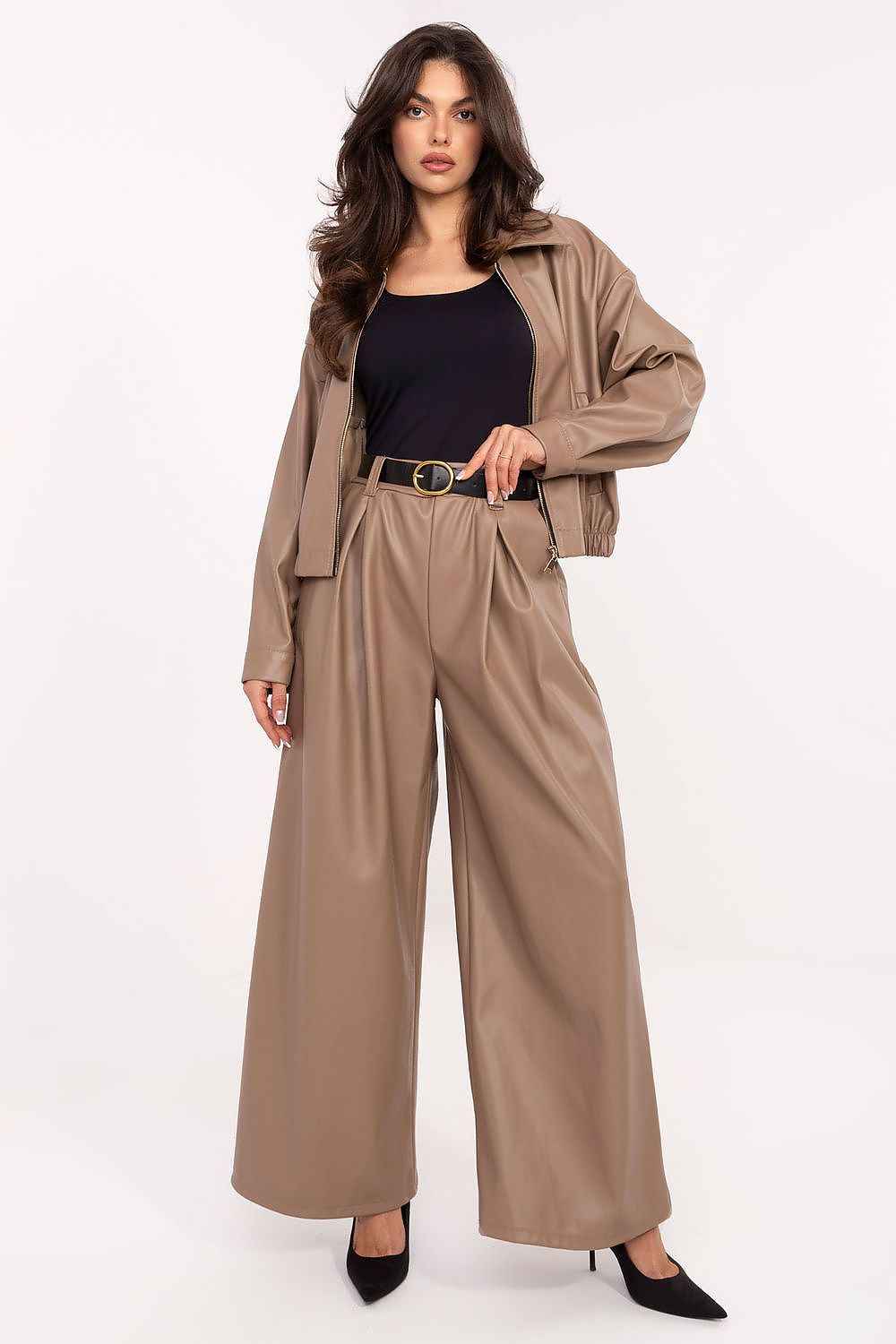 Women trousers model 219887